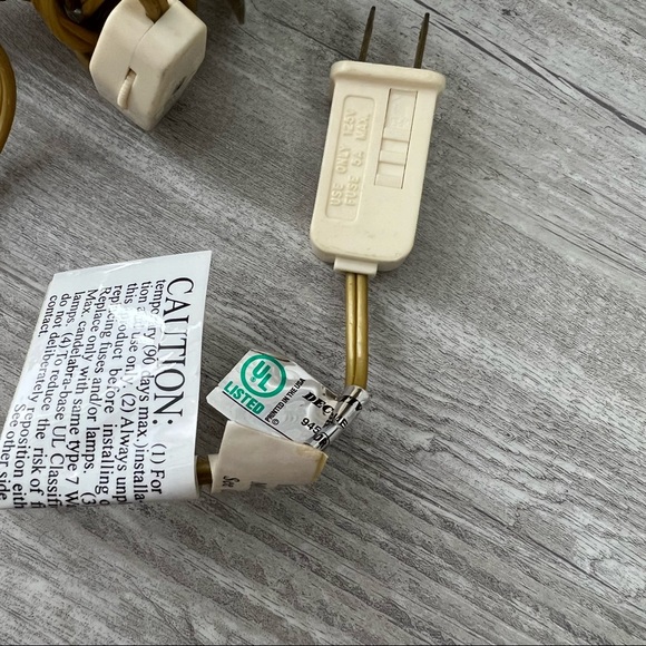 Vintage solid brass base 9 in candolier set of 2 - Picture 4 of 5